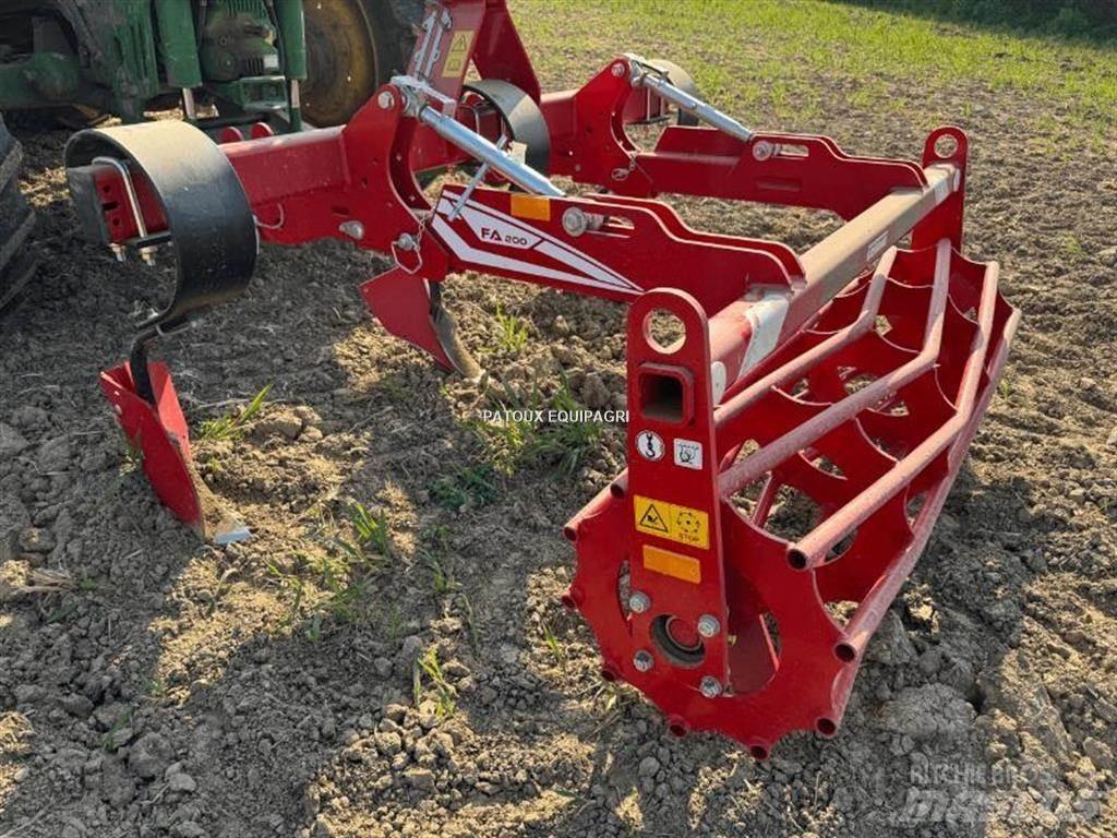 Grimme FA200 العزاقات