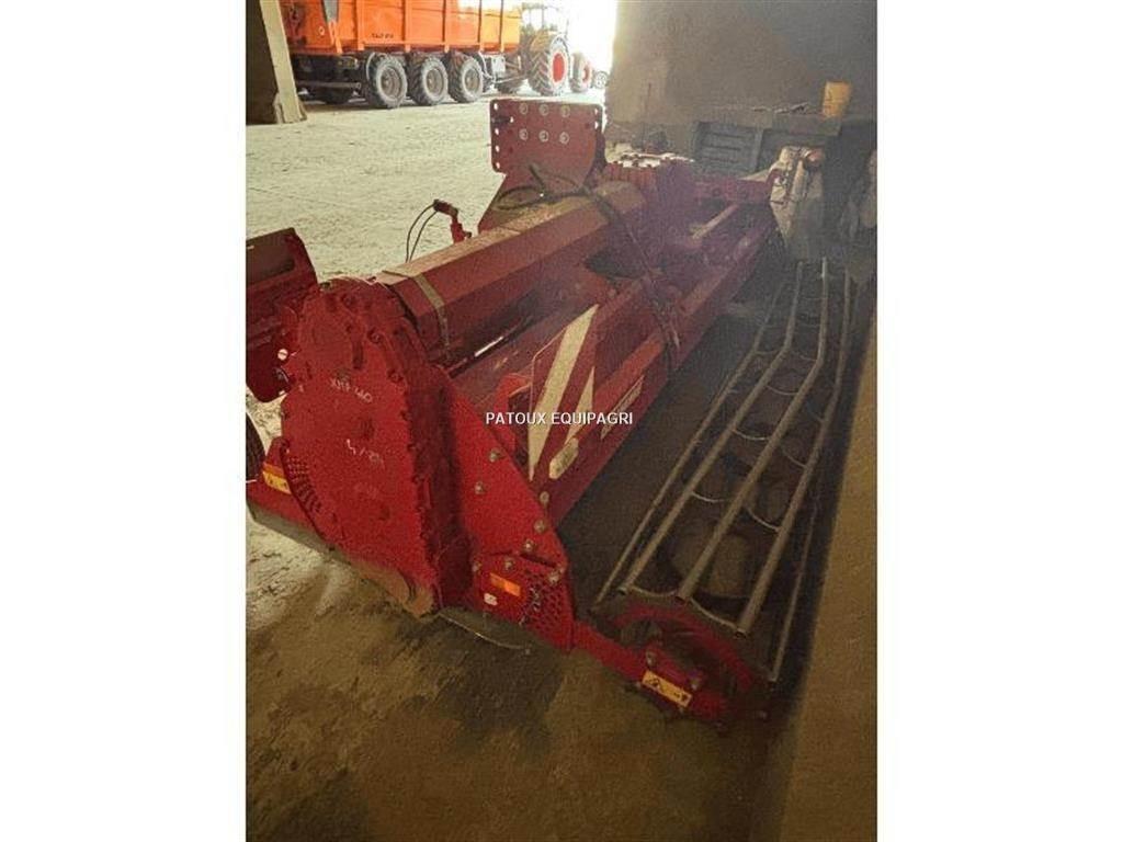 Grimme GR300 الكاسحات وقلابات التربة ذات المحركات