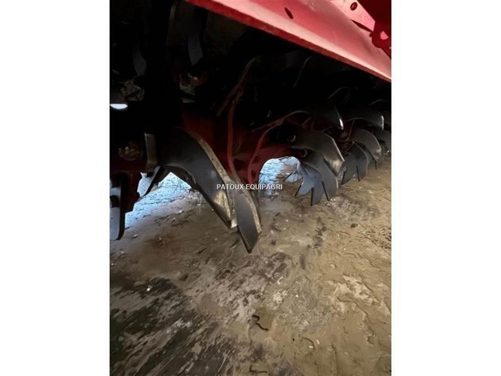 Grimme GR300 الكاسحات وقلابات التربة ذات المحركات