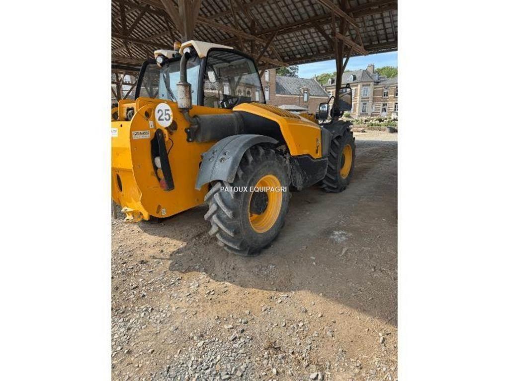 JCB 531-70 معدات مناولة لأغراض الزراعة