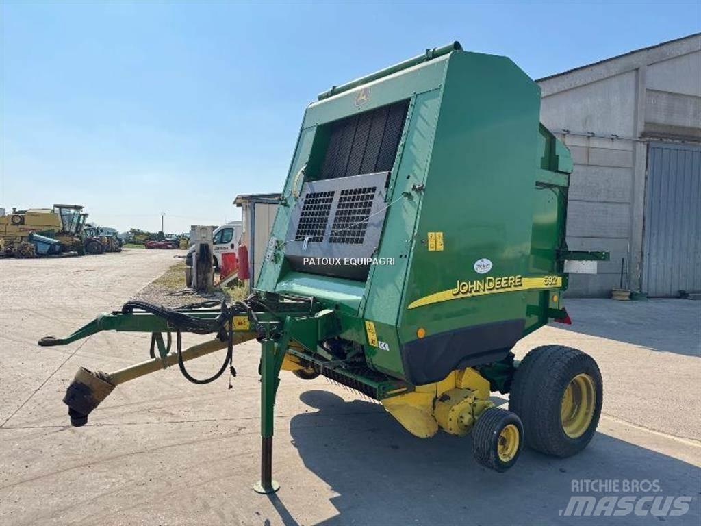 John Deere 592 محزمات مستديرة