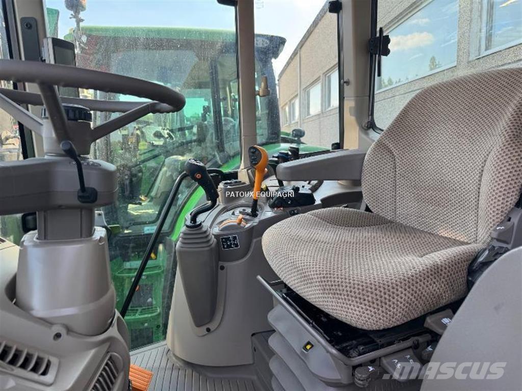 John Deere 6100M الجرارات