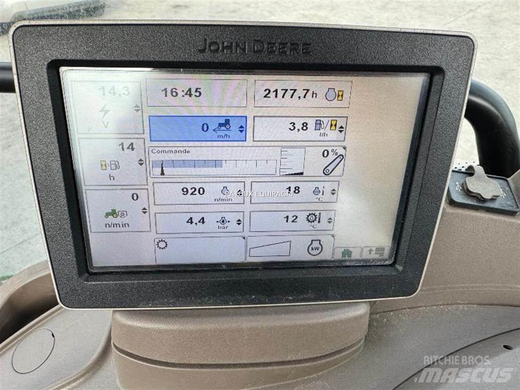 John Deere 6105R الجرارات