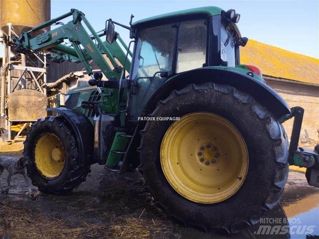 John Deere 6115M الجرارات