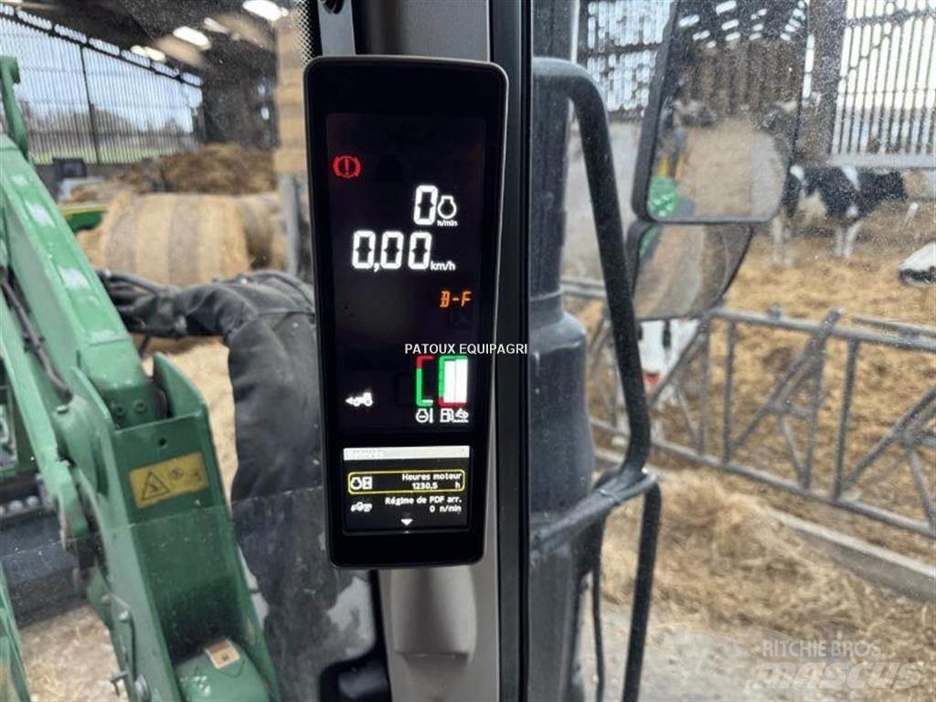 John Deere 6120M الجرارات
