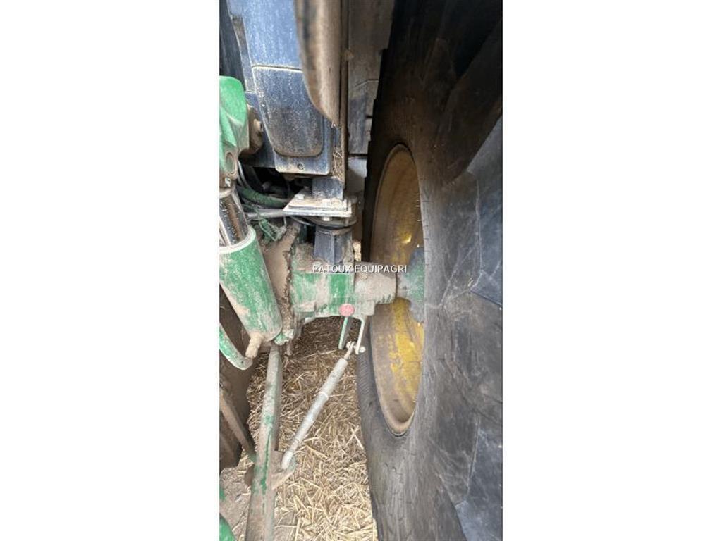 John Deere 6130R الجرارات