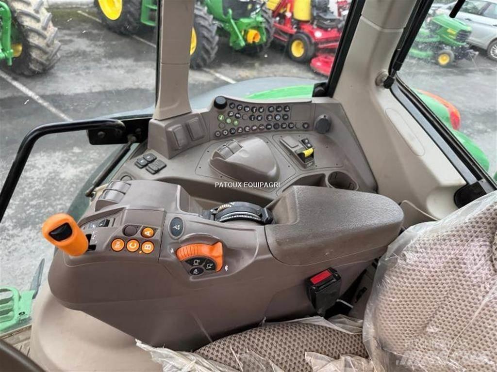 John Deere 6155M الجرارات