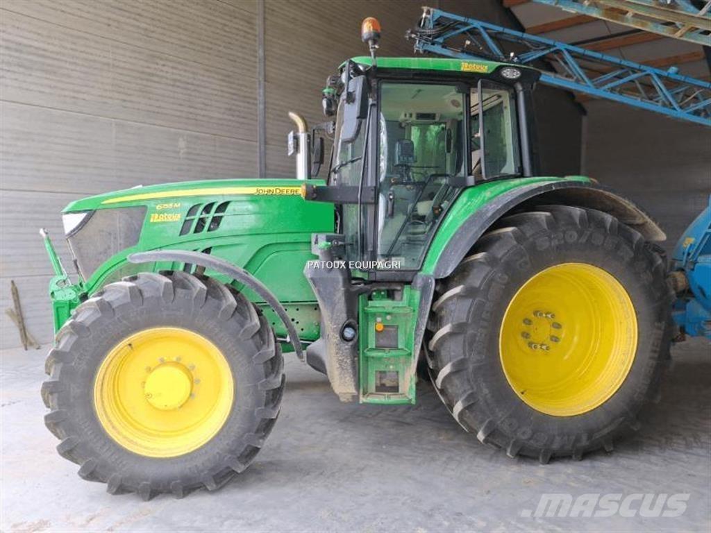 John Deere 6155M الجرارات