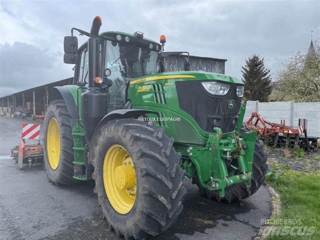 John Deere 6175M الجرارات