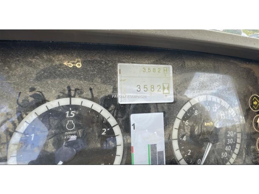John Deere 6175M الجرارات