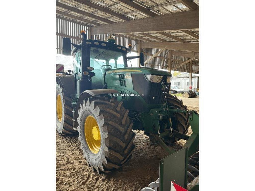 John Deere 6175R الجرارات