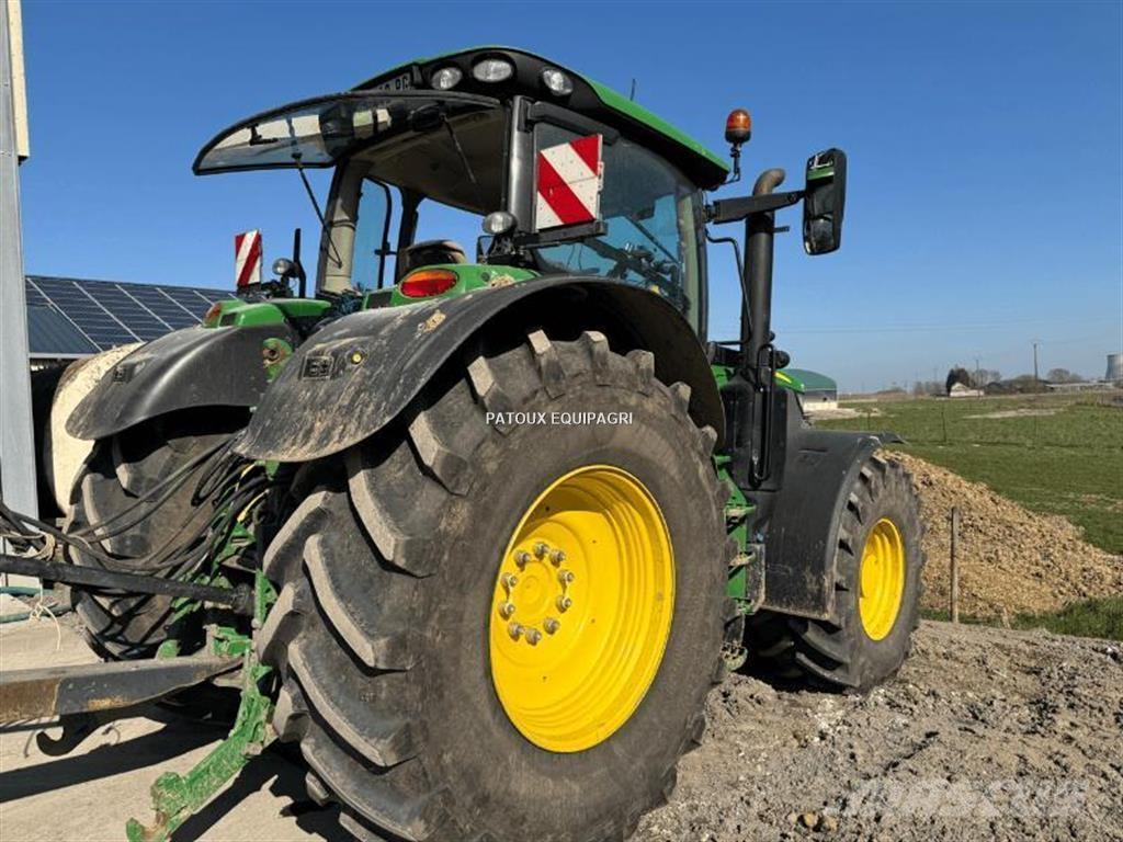 John Deere 6175R الجرارات