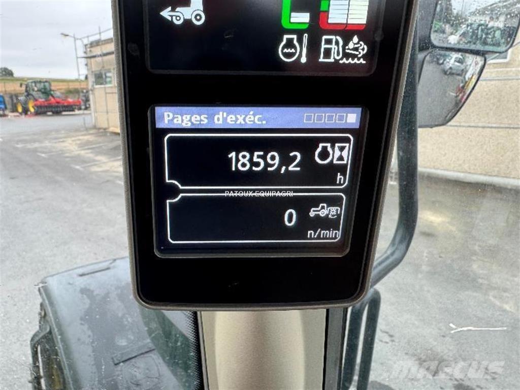 John Deere 6195M الجرارات