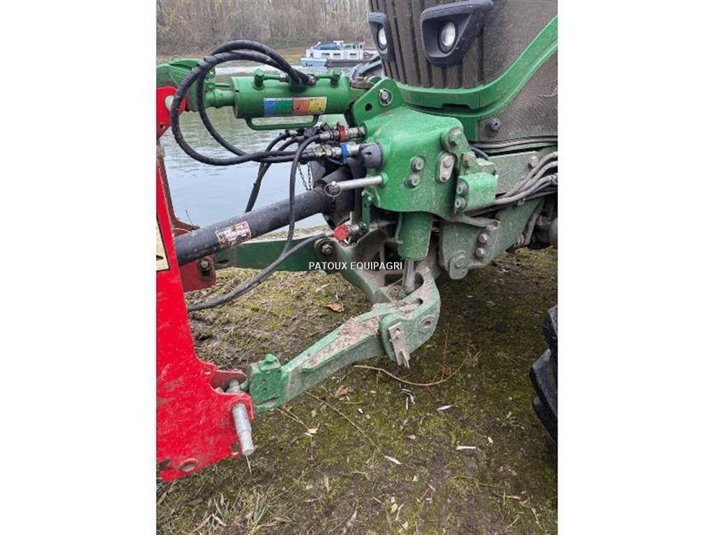 John Deere 6195R الجرارات