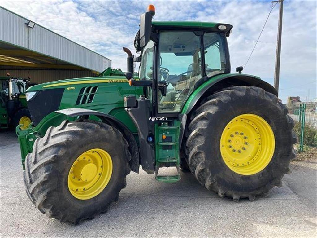 John Deere 6215R الجرارات