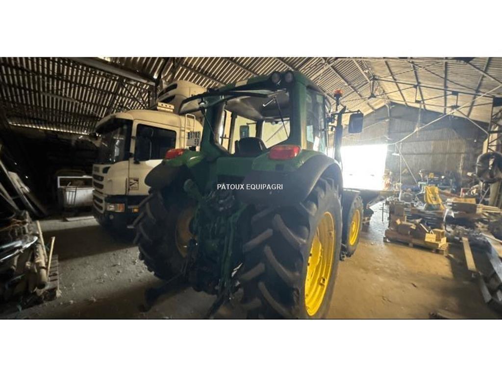 John Deere 6520 الجرارات