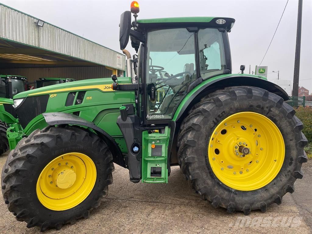 John Deere 6R155 الجرارات