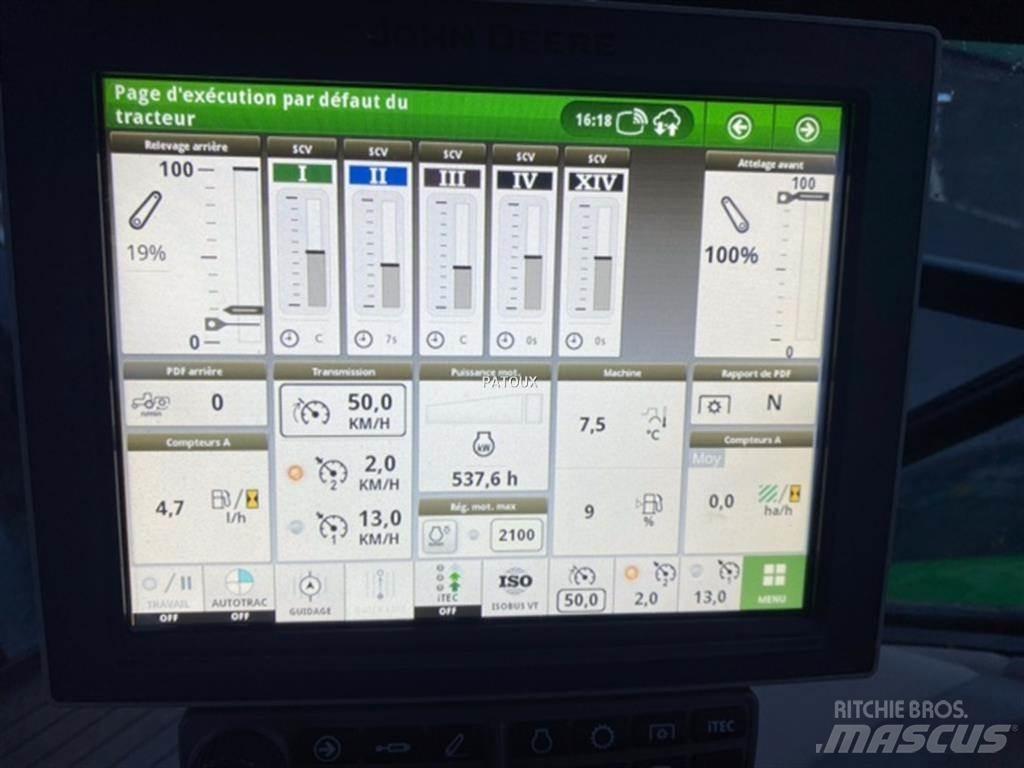 John Deere 6R215 الجرارات