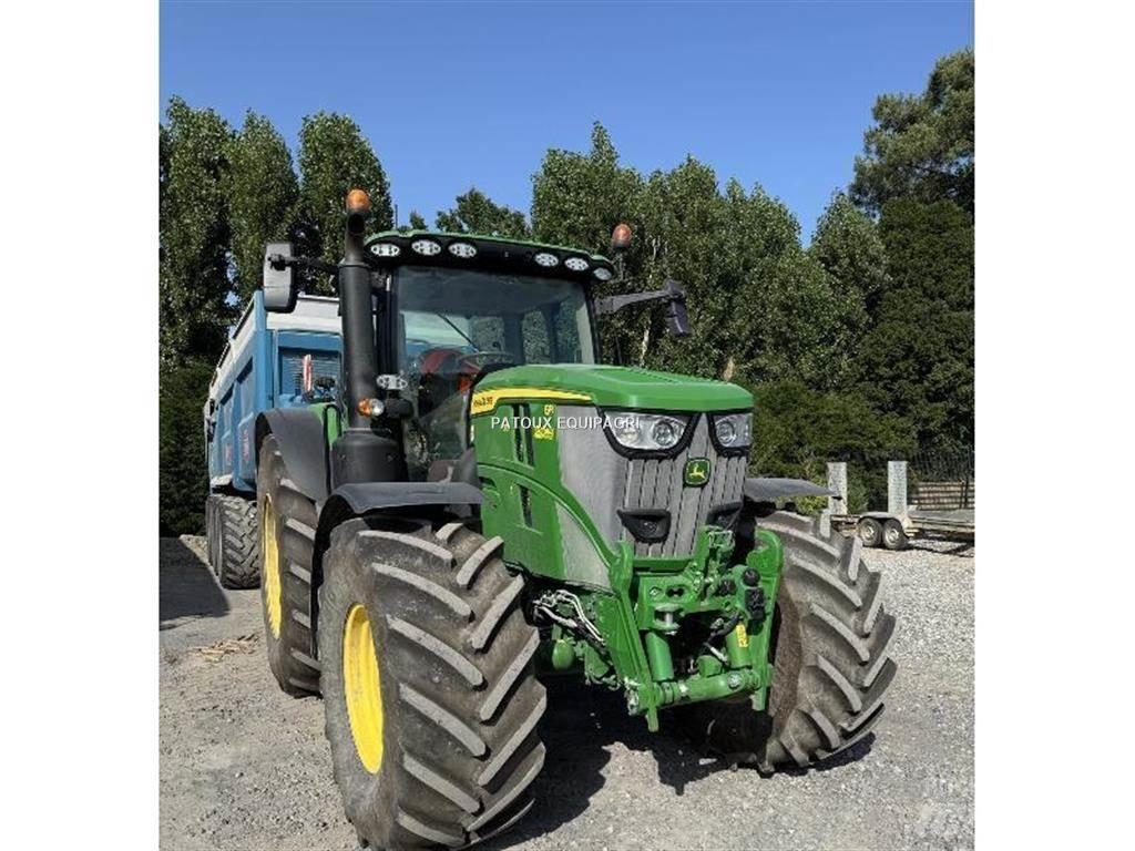 John Deere 6R215 الجرارات
