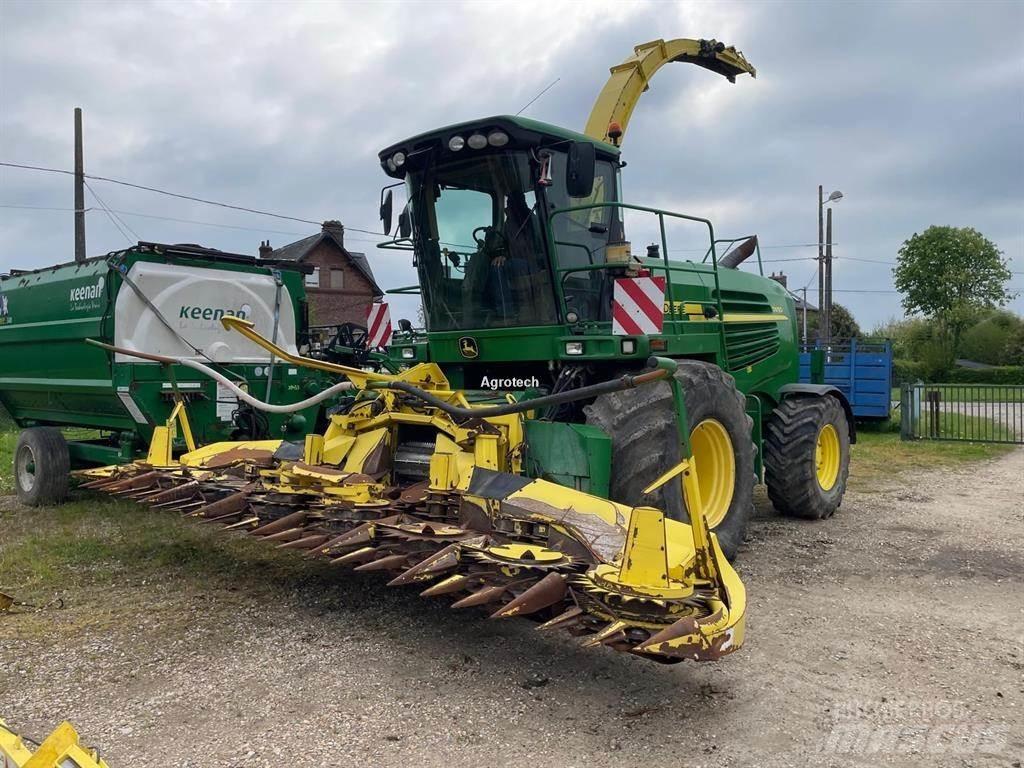 John Deere 7450 حصادات الأعلاف
