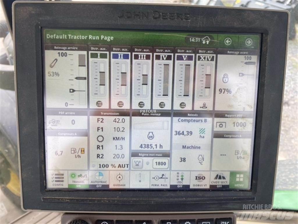 John Deere 8370R الجرارات
