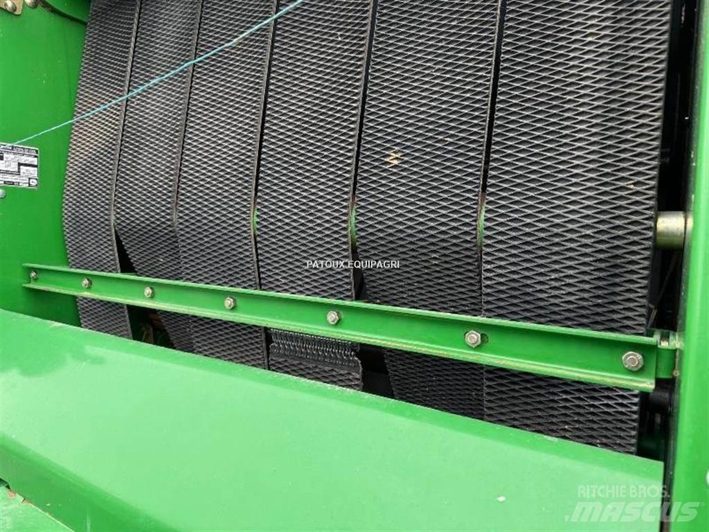 John Deere 864 محزمات مستديرة