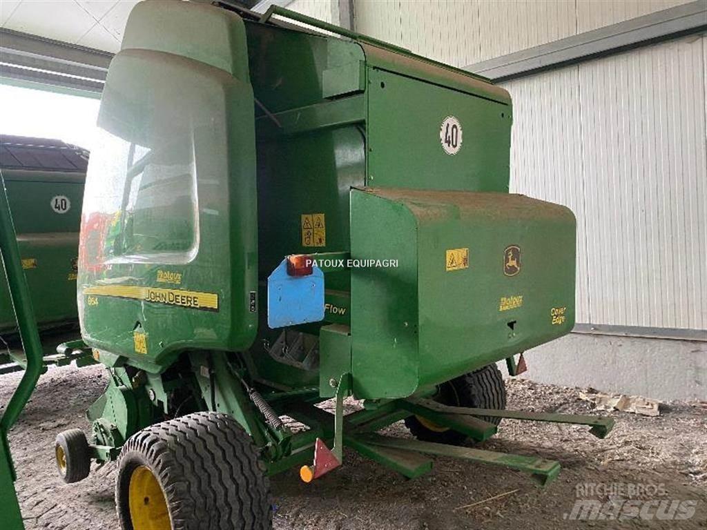 John Deere 864 محزمات مستديرة
