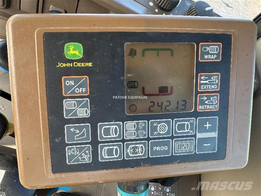 John Deere 864 محزمات مستديرة