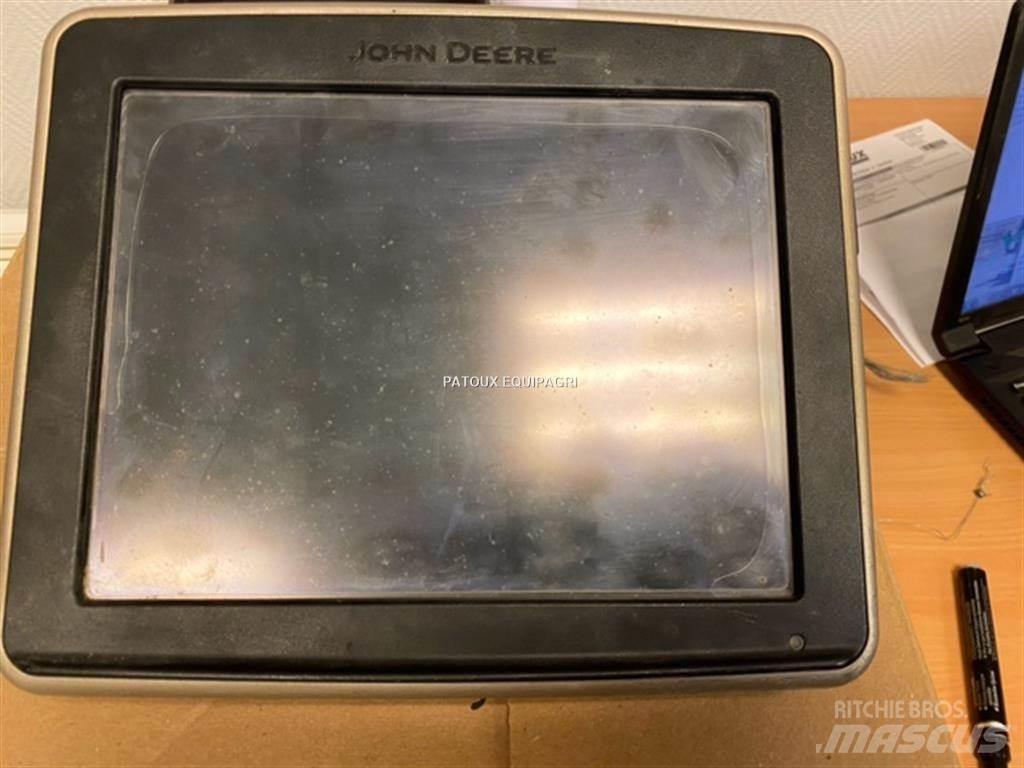 John Deere GS2630 ماكينات وملحقات البذر الأخرى