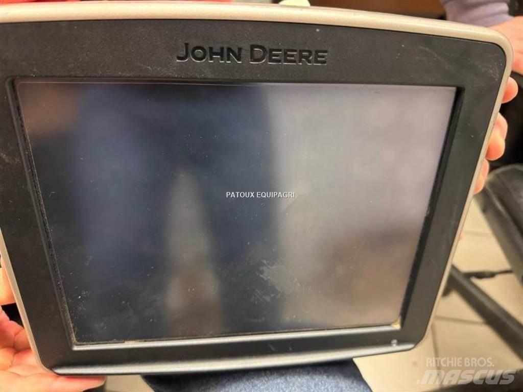 John Deere GS2630 ماكينات وملحقات البذر الأخرى
