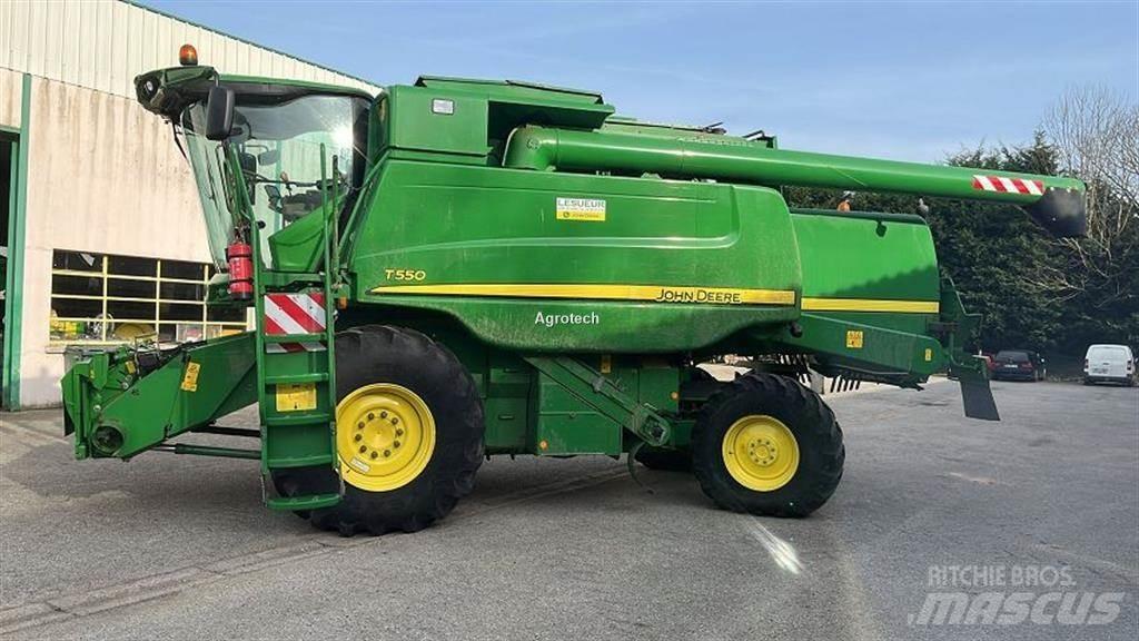 John Deere T 550 حصادات