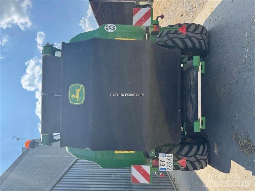 John Deere V461R محزمات مستديرة