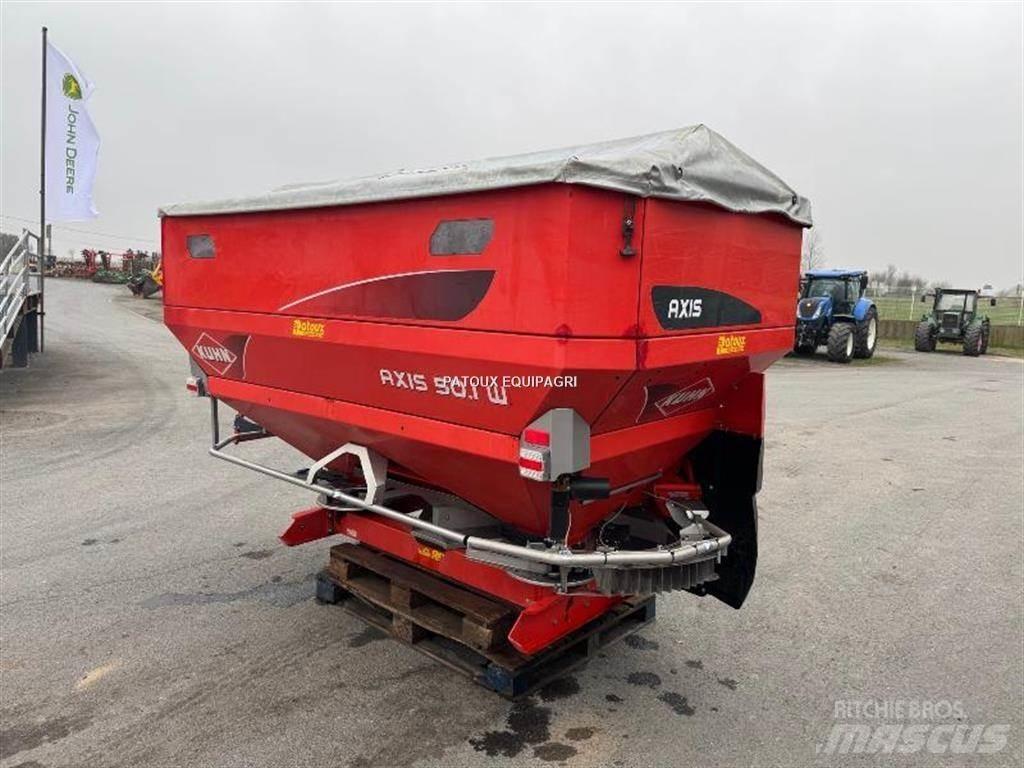 Kuhn AXIS50.1W معدات فرد المواد المعدنية
