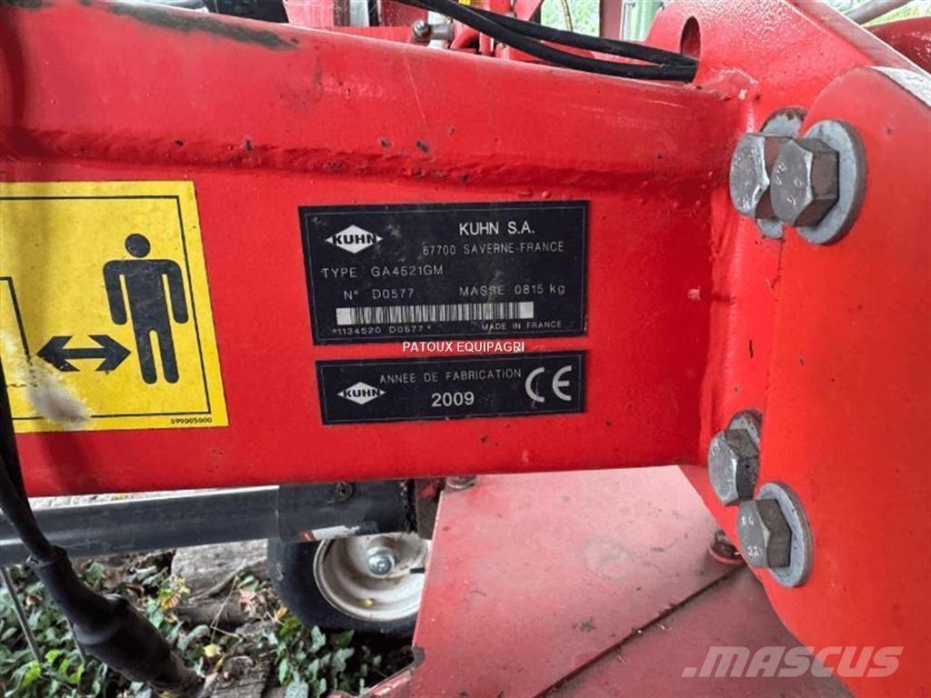 Kuhn GA4521GM مكابس وميبسات التبن