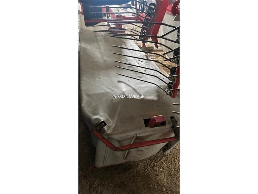 Kuhn GMD4410 الكاسحات وقلابات التربة ذات المحركات