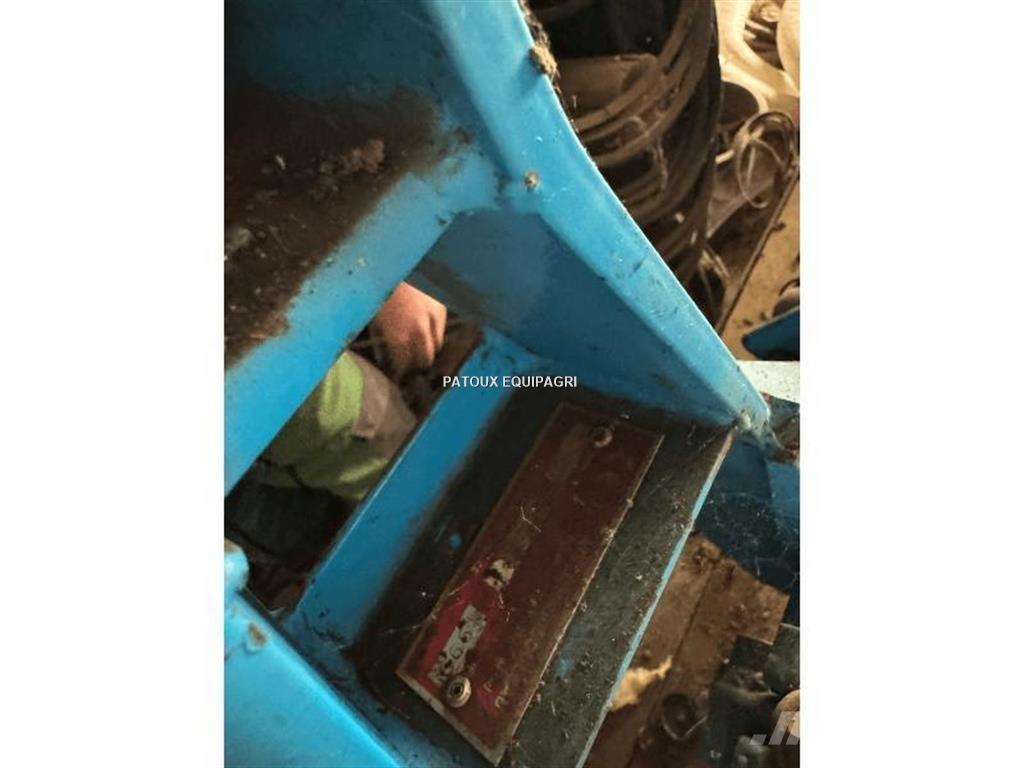 Monosem CROP 12R حراثات صفوف المحاصيل