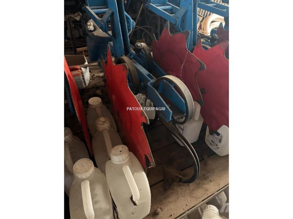 Monosem CROP 12R حراثات صفوف المحاصيل