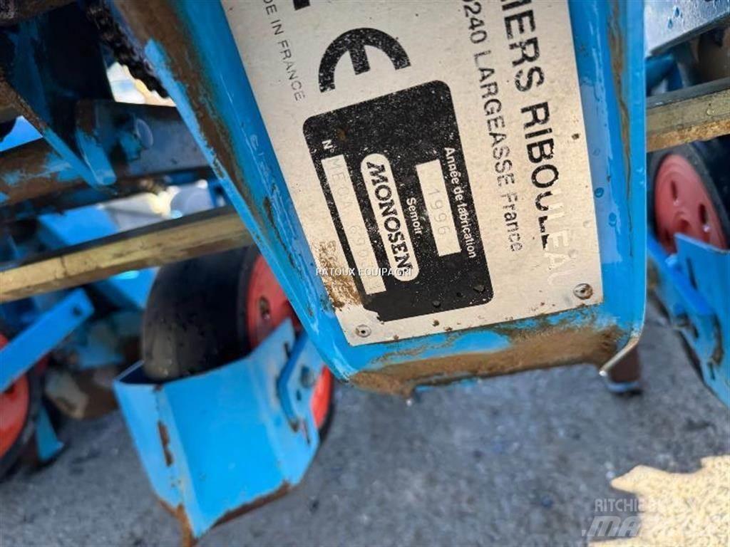 Monosem MECA 2000 مثاقيب