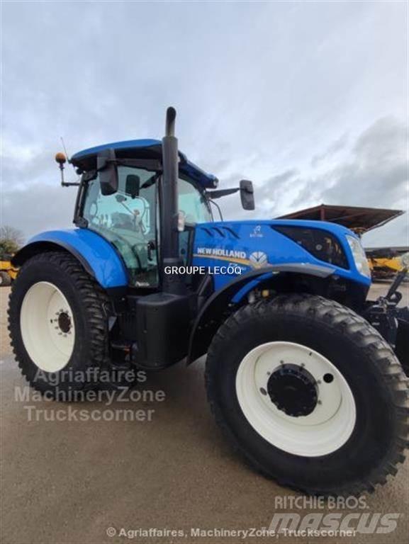 New Holland T7 230 الجرارات