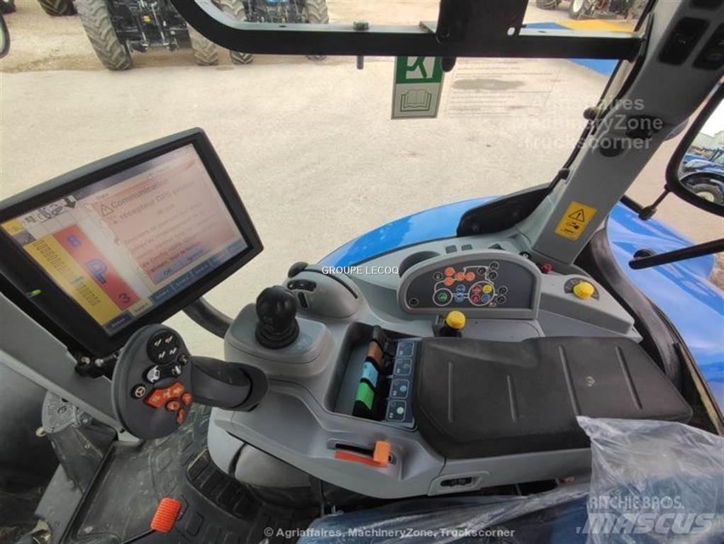 New Holland T7.250 الجرارات