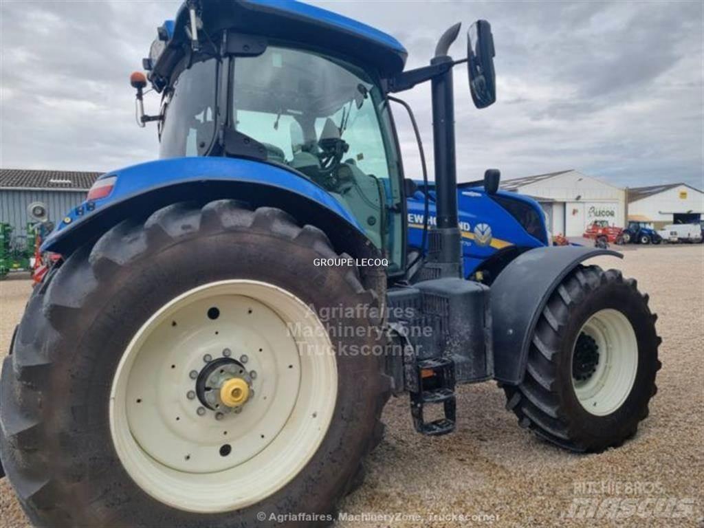New Holland T7.270 الجرارات