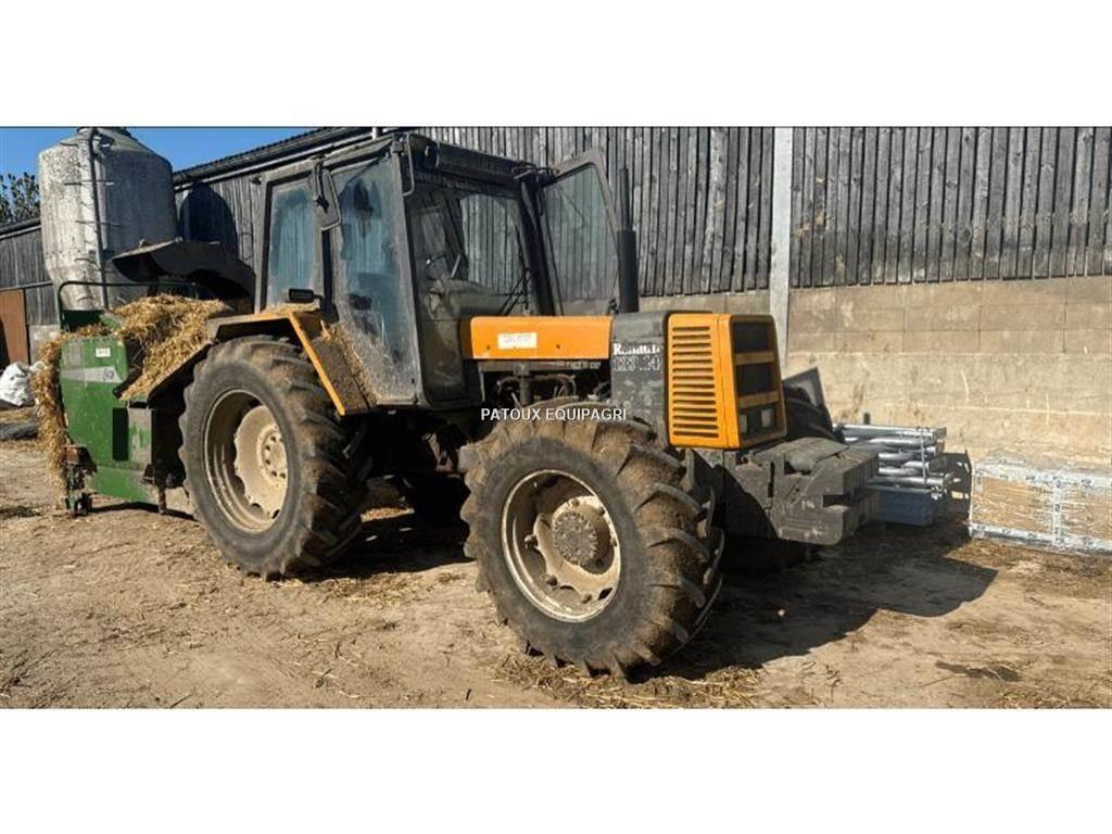 Renault 133-14 T الجرارات