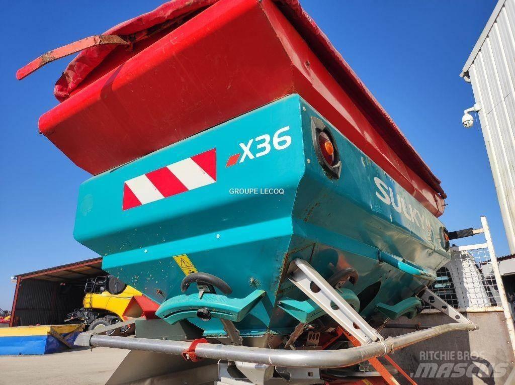 Sulky X36 معدات فرد المواد المعدنية