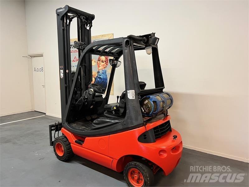 Linde N.V.T. شاحنات ذات رافعات شوكية تعمل بالكهرباء