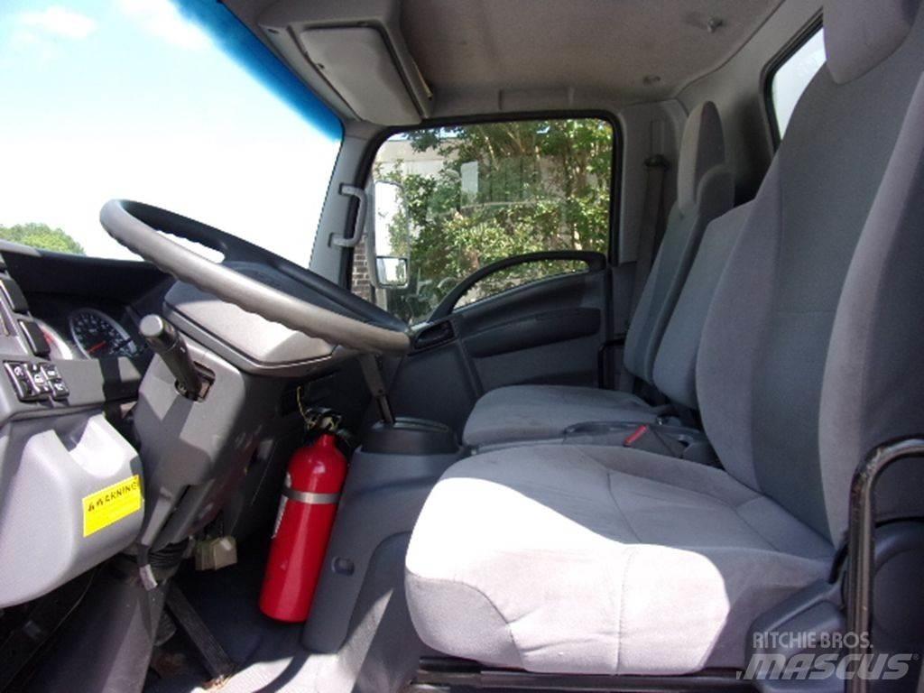 Isuzu NPR HD شاحنات ذات هيكل صندوقي