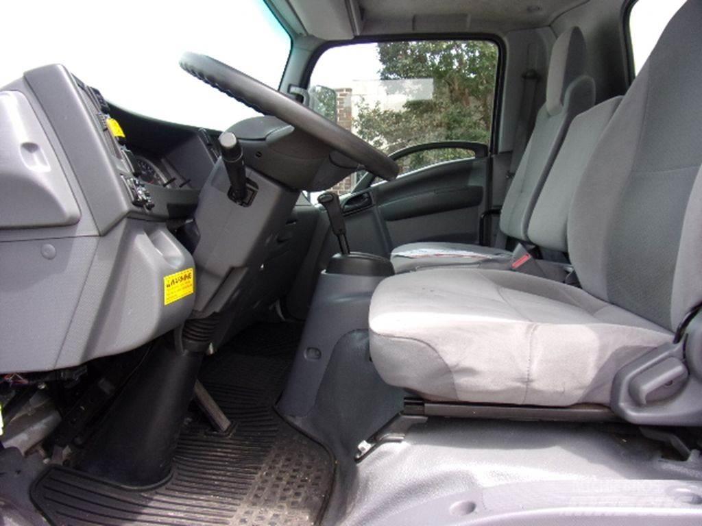 Isuzu NPR HD شاحنات ذات هيكل صندوقي