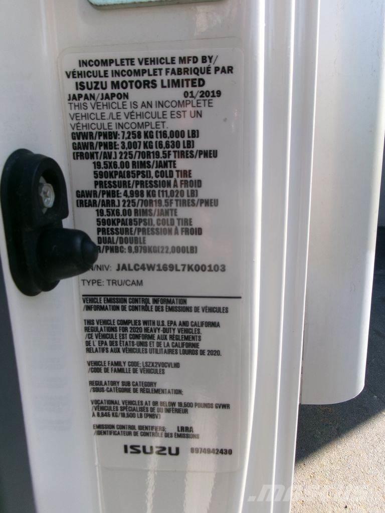 Isuzu NPRHD شاحنات مسطحة/مفصلية الجوانب