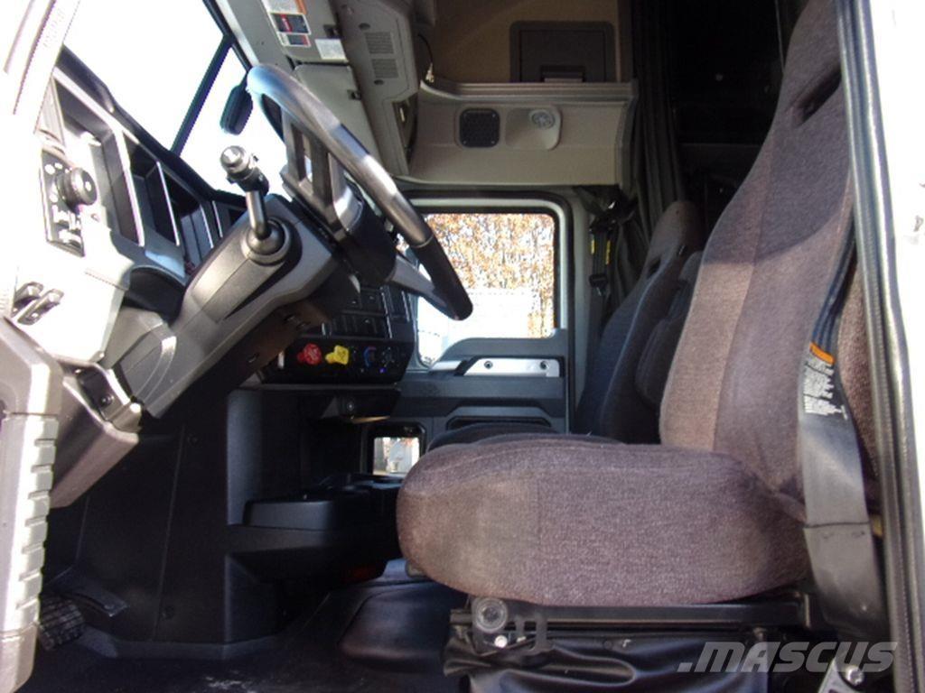 Mack AN64T وحدات الجر