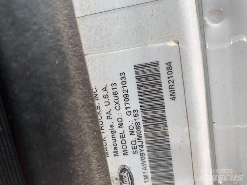 Mack CXU613 وحدات الجر