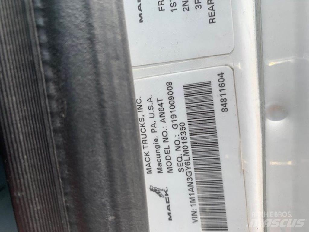 Mack CXU613 وحدات الجر